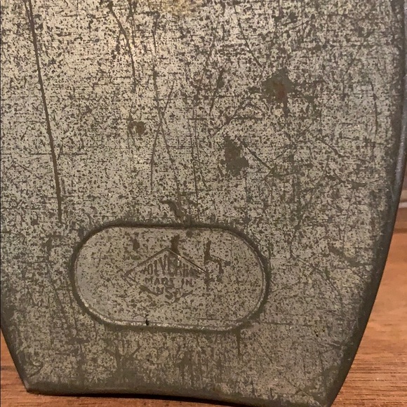 Vintage Child’s Toy Metal Wolverine Play Iron - Picture 4 of 5